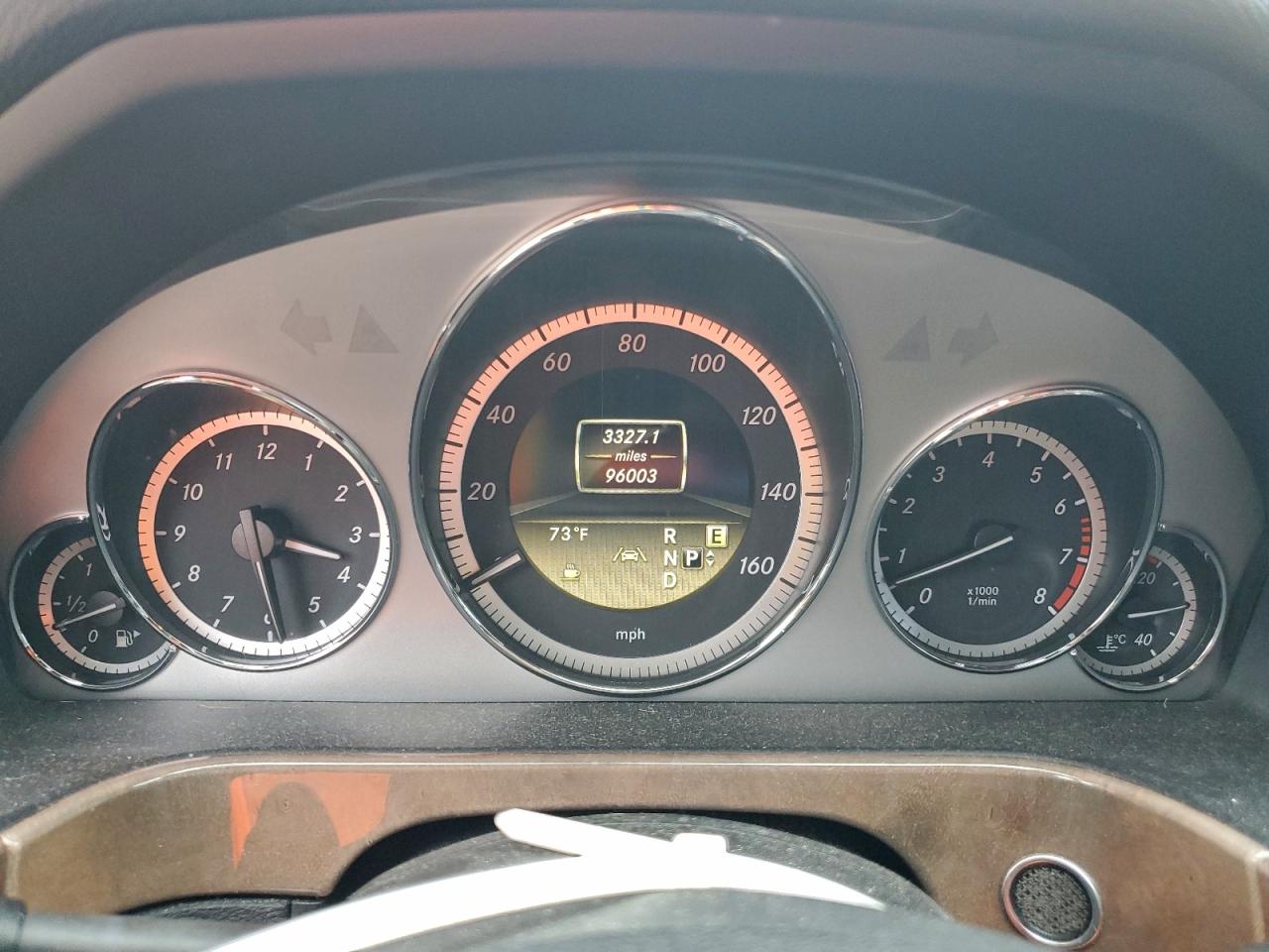 Mercedes-Benz E-Class 350 Image 10