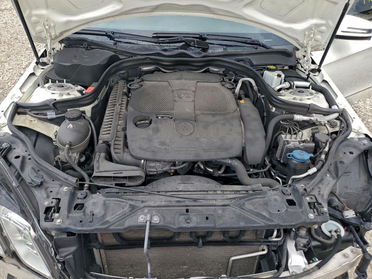 Mercedes-Benz E-Class 350 Image 13