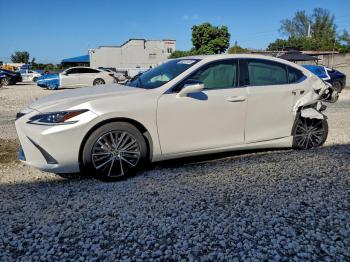  Salvage Lexus Es
