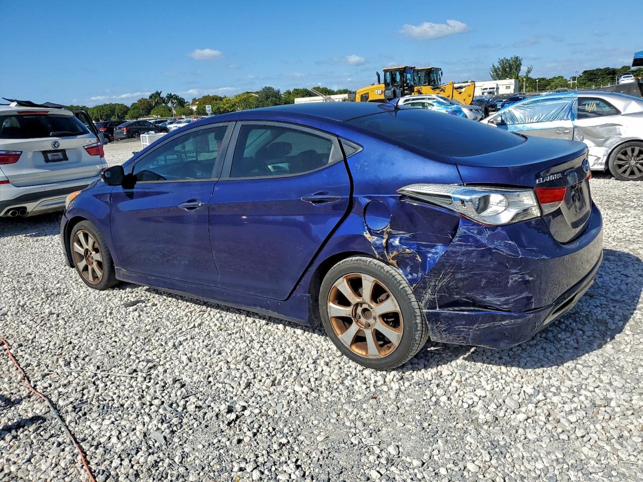 Hyundai ELANTRA Gls Image 4