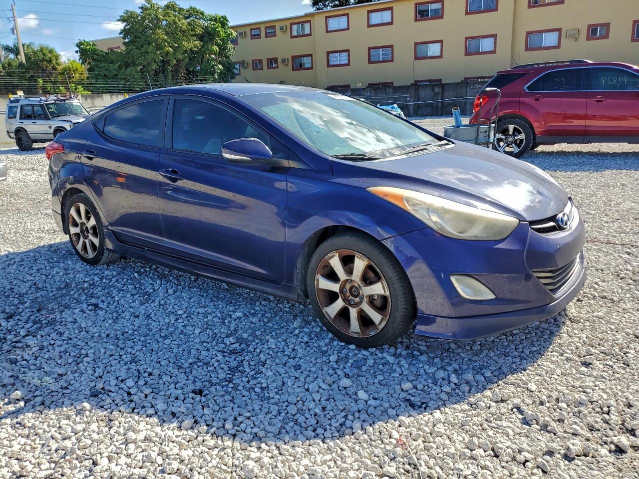 Hyundai ELANTRA Gls Image 5