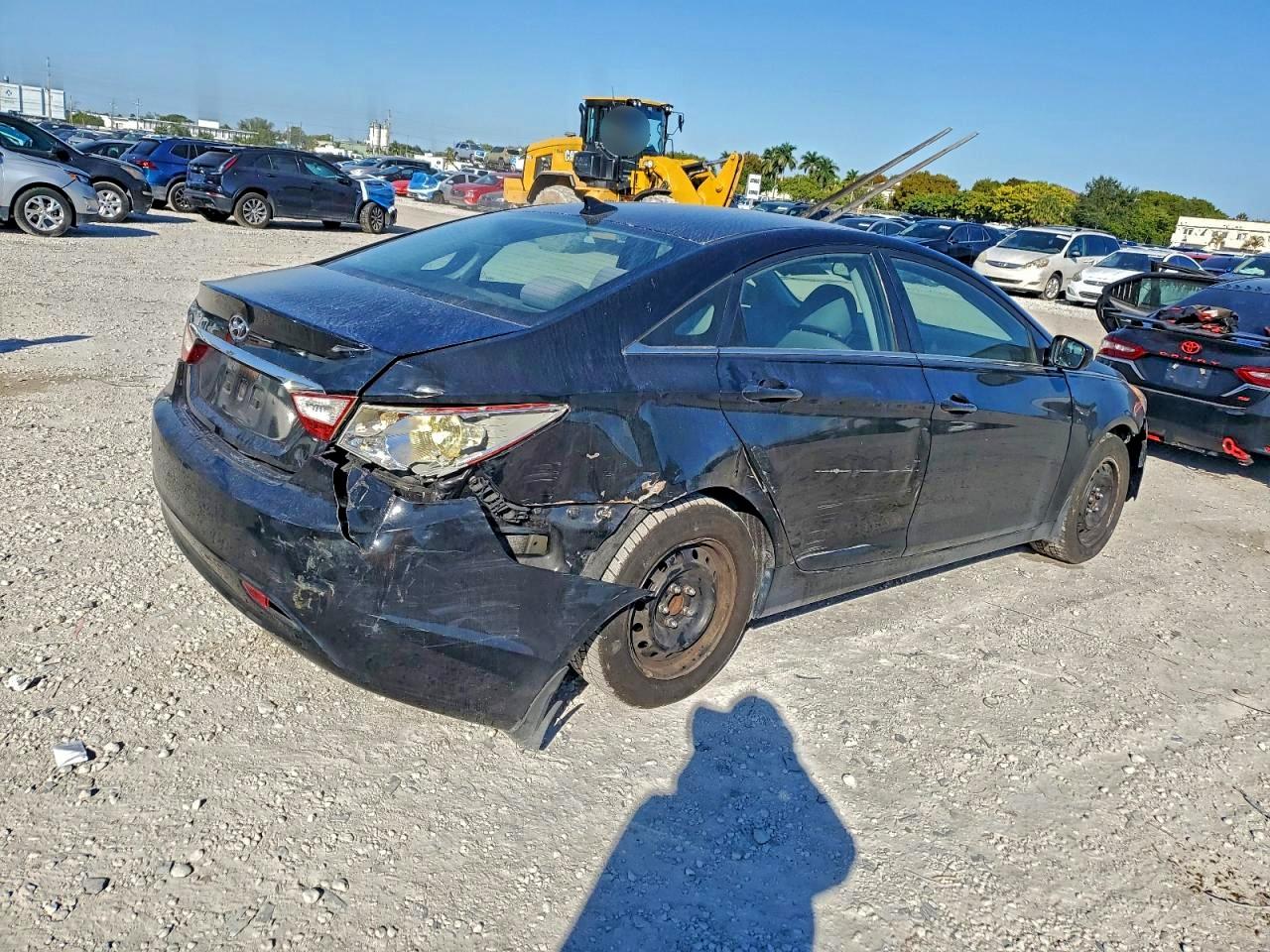 Hyundai SONATA Gls Image 13