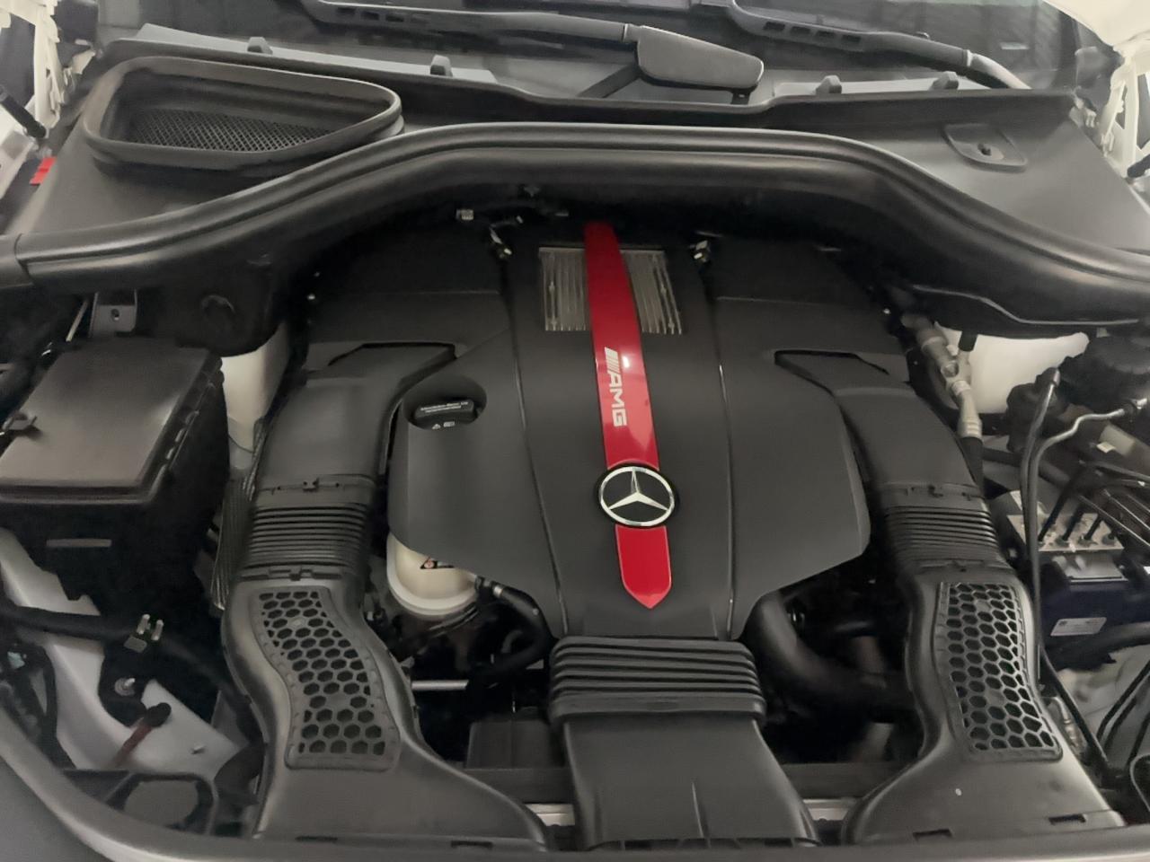 Mercedes-Benz GLE 450 4matic Image 10