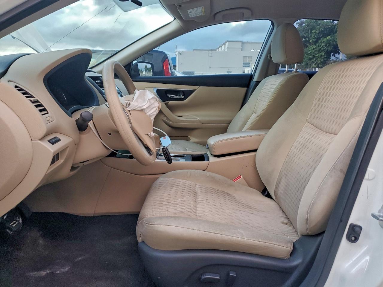 Nissan Altima 2.5 Image 8