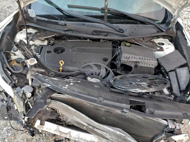 Nissan Altima 2.5 Image 12