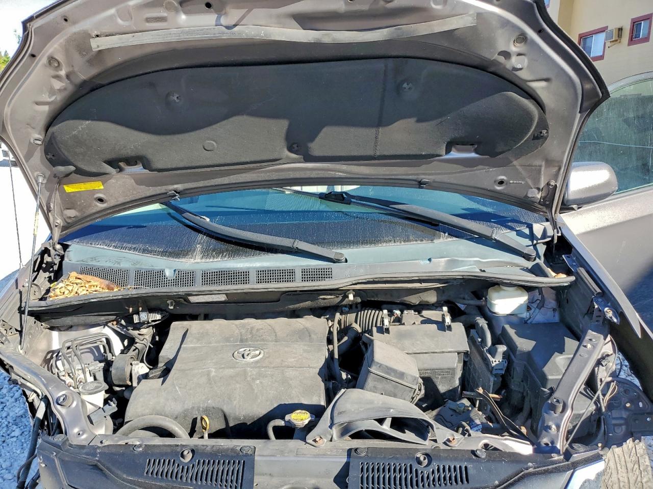 Toyota Sienna Le Image 11