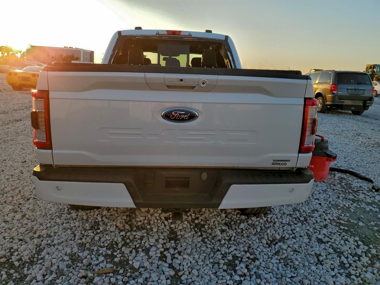 Ford F-150 Supercrew Image 2