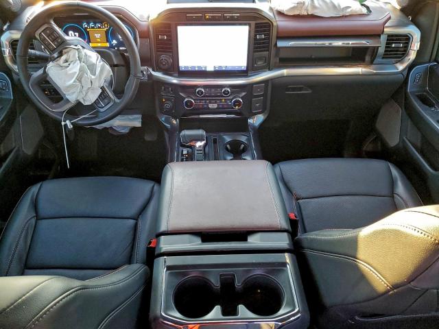 Ford F-150 Supercrew Image 8