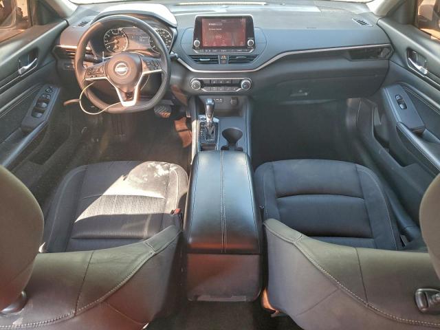 Nissan Altima S Image 7