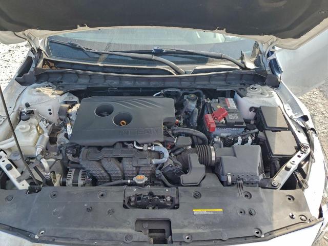 Nissan Altima S Image 13