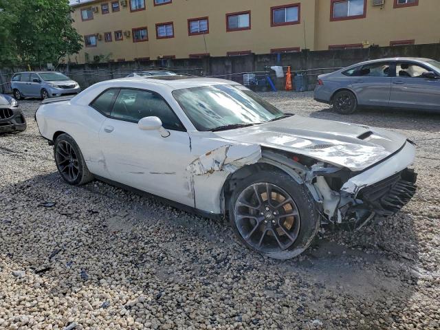 Dodge Challenger R/t Scat Pack Image 3