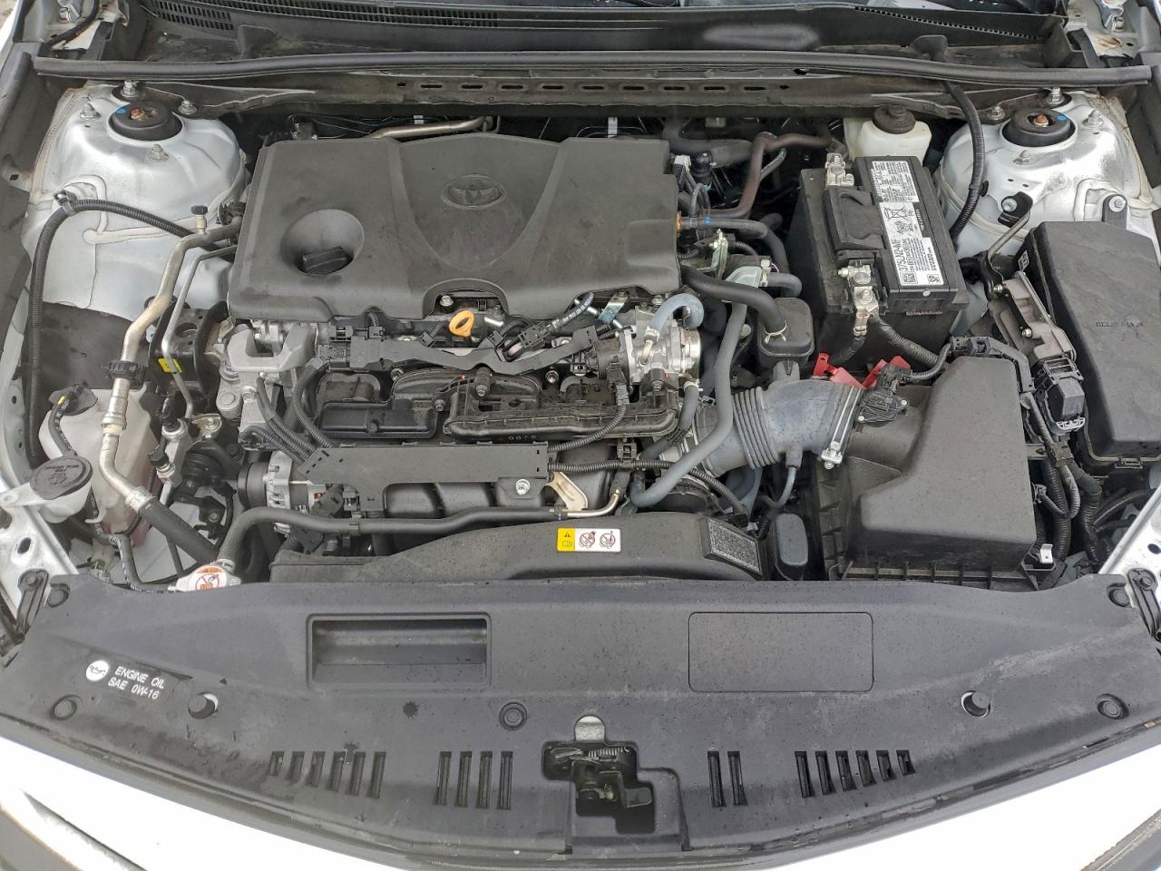 Toyota Camry Se Image 9