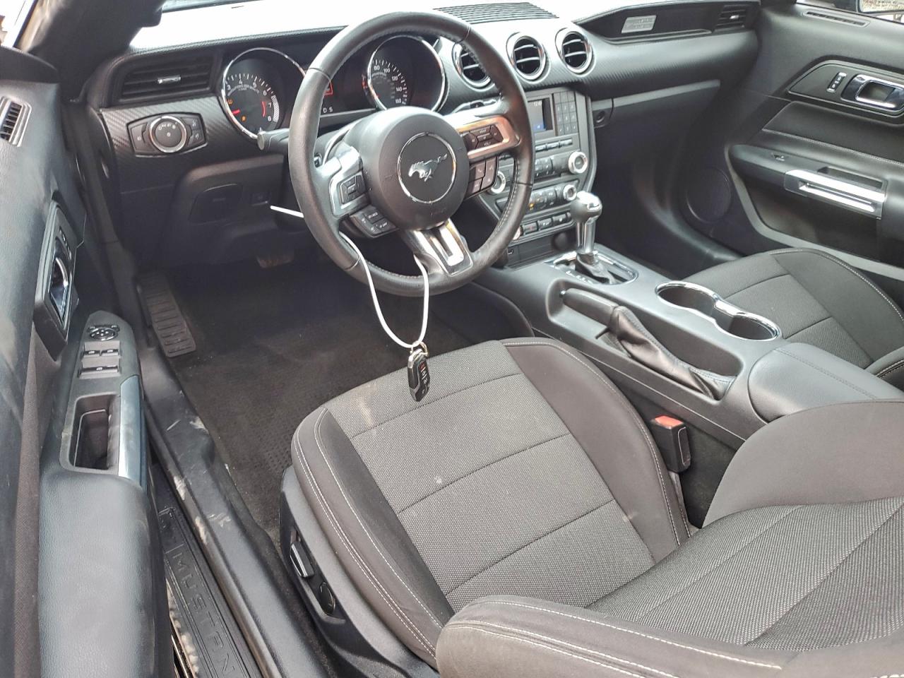 Ford Mustang Image 5