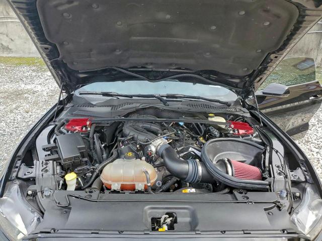 Ford Mustang Image 10