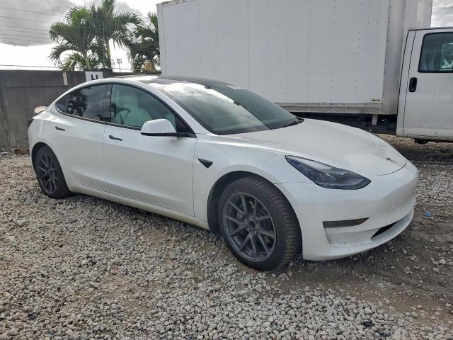 Tesla Model 3 Image 2