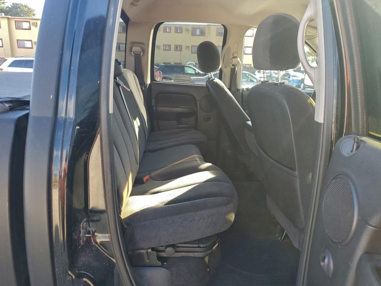 Dodge Ram 1500 Image 9