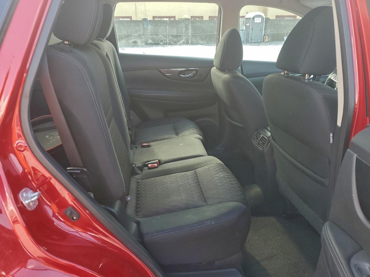 Nissan Rogue S Image 10