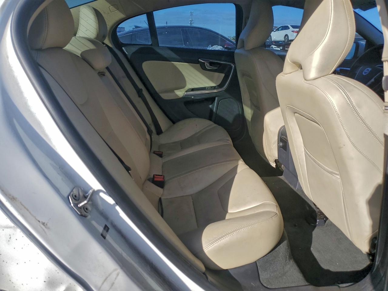 Volvo S60 Dynamic Image 9