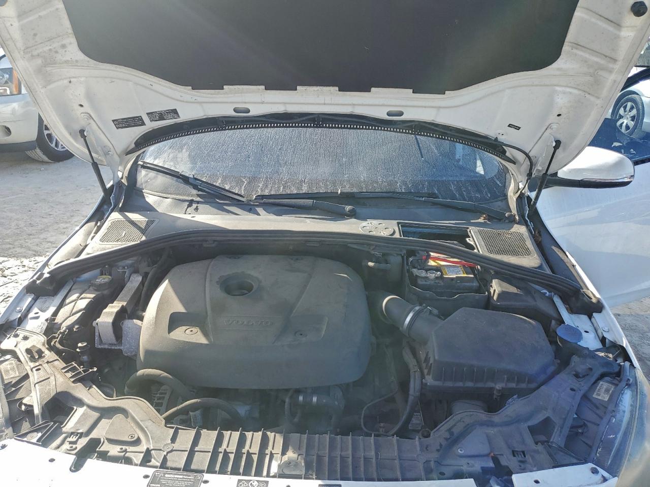 Volvo S60 Dynamic Image 6