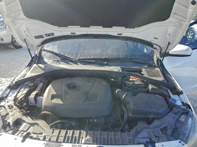 Volvo S60 Dynamic Image 6