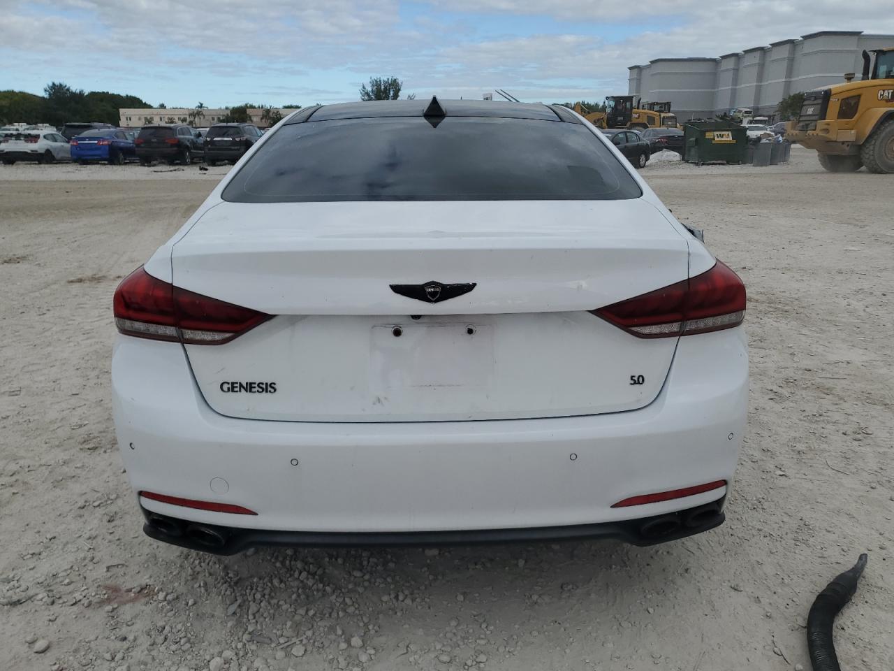 Hyundai Genesis 5.0l Image 3