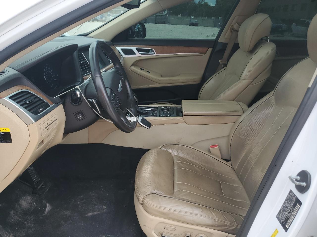 Hyundai Genesis 5.0l Image 4