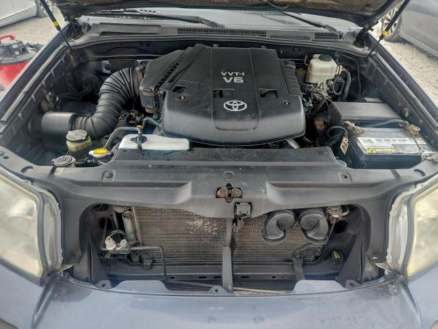 Toyota 4Runner Limited Image 8