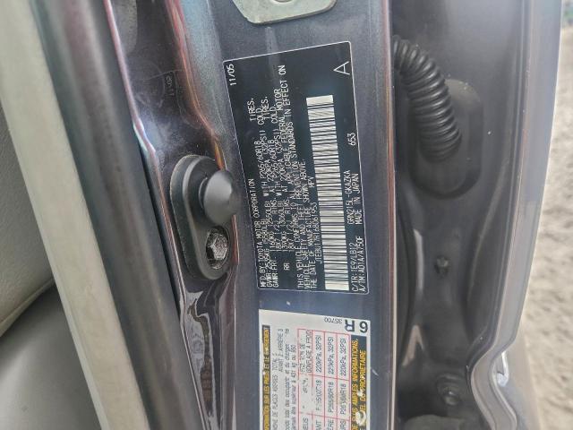 Toyota 4Runner Limited Image 9