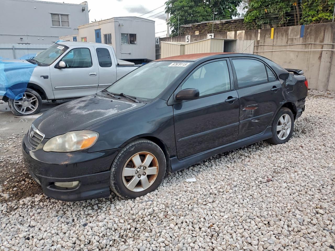 Toyota Corolla Ce Image 1