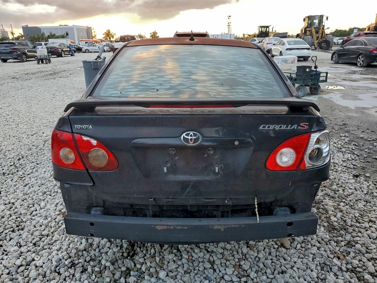 Toyota Corolla Ce Image 11