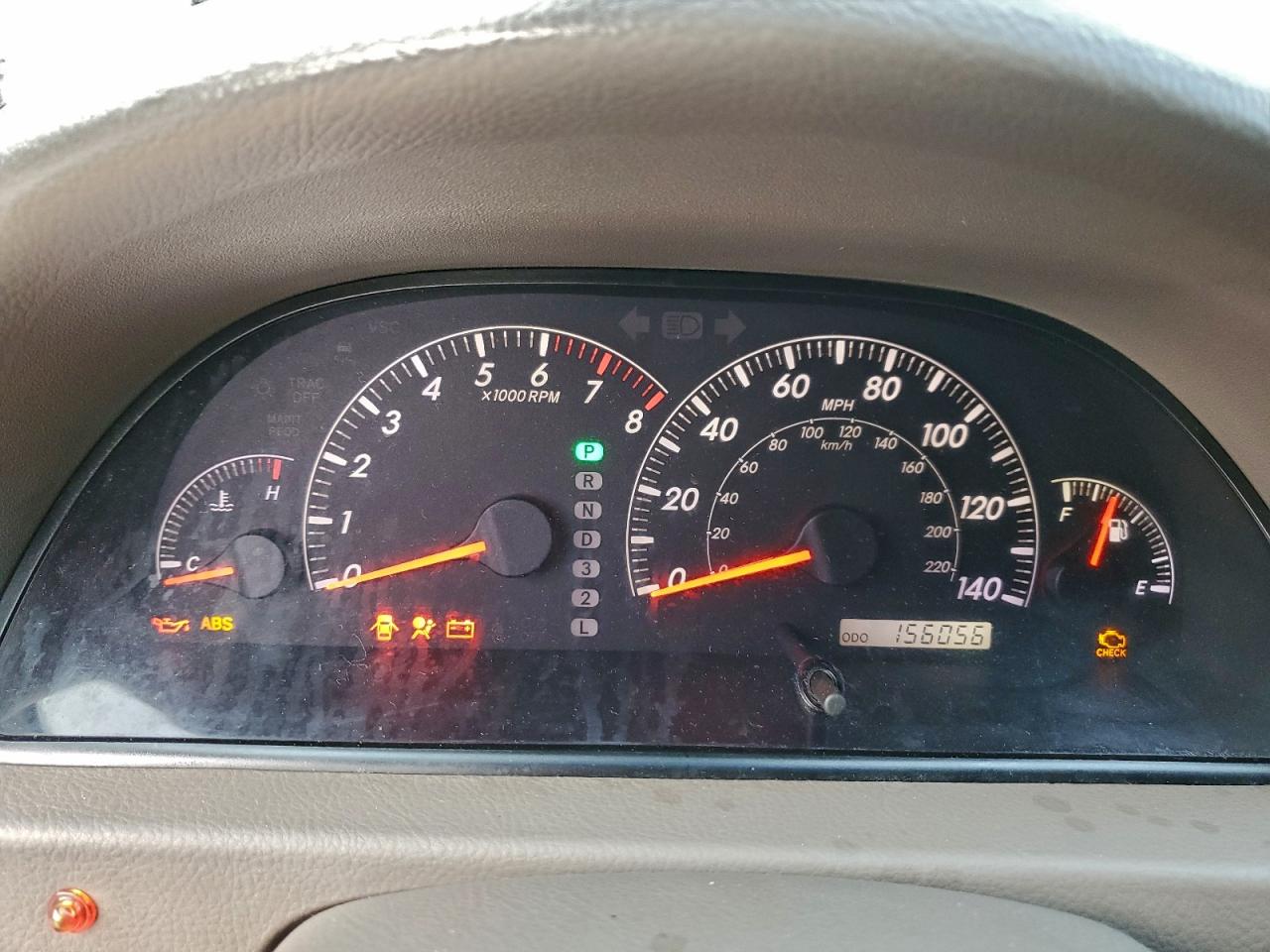 Toyota Camry Le Image 8