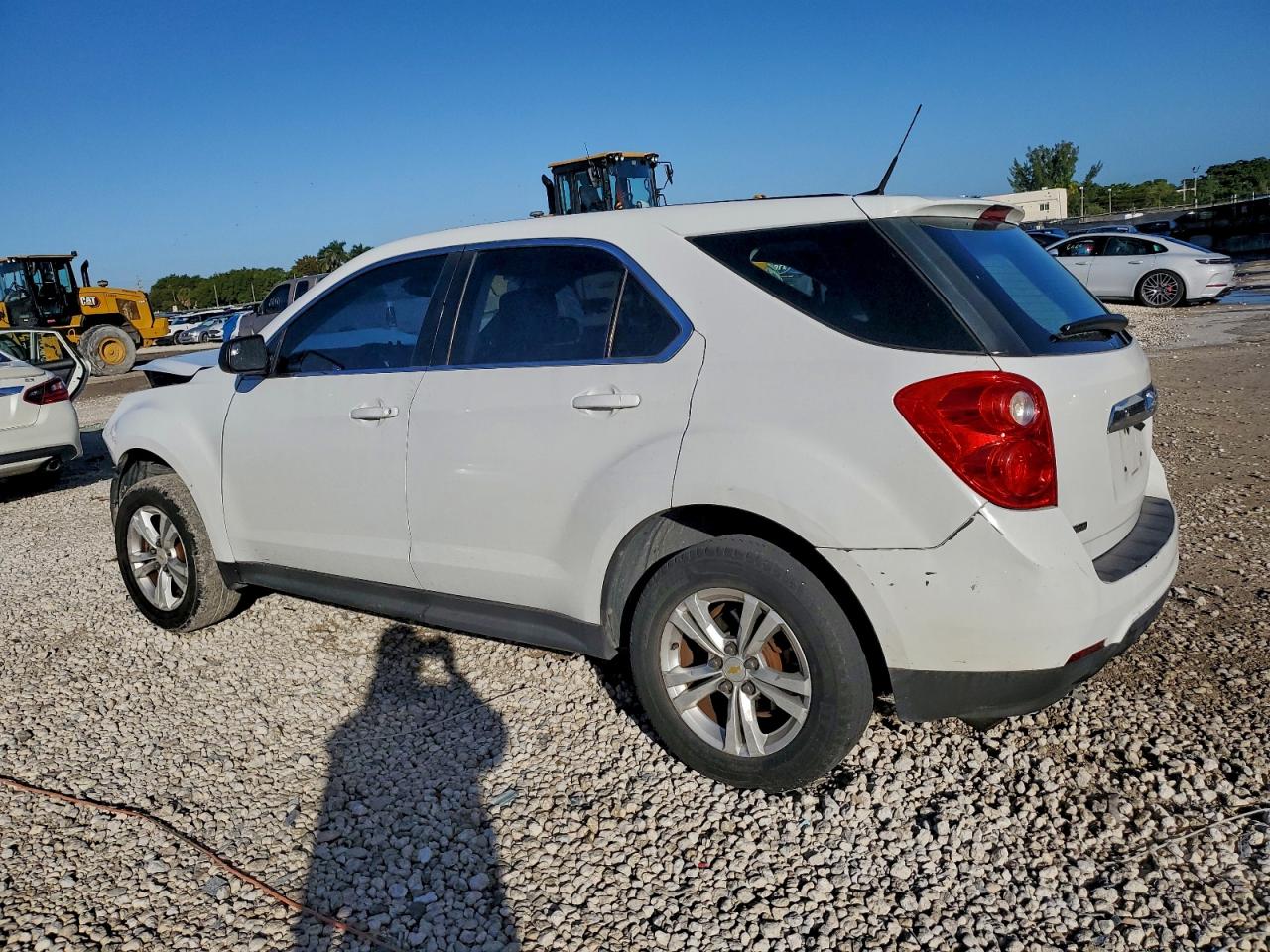 Chevrolet Equinox Ls Image 3