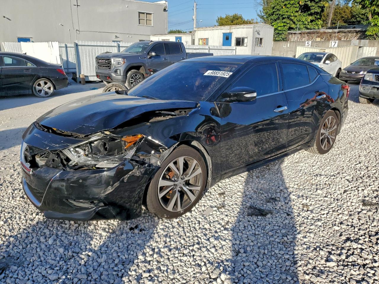 Nissan Maxima 3.5s Image 1