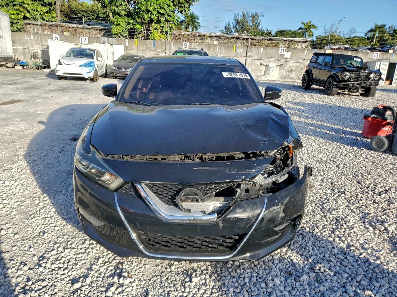 Nissan Maxima 3.5s Image 11