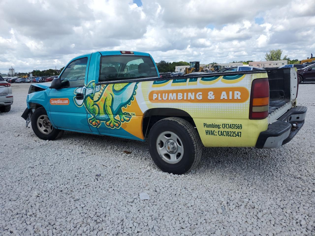 Chevrolet Silverado C1500 Image 6