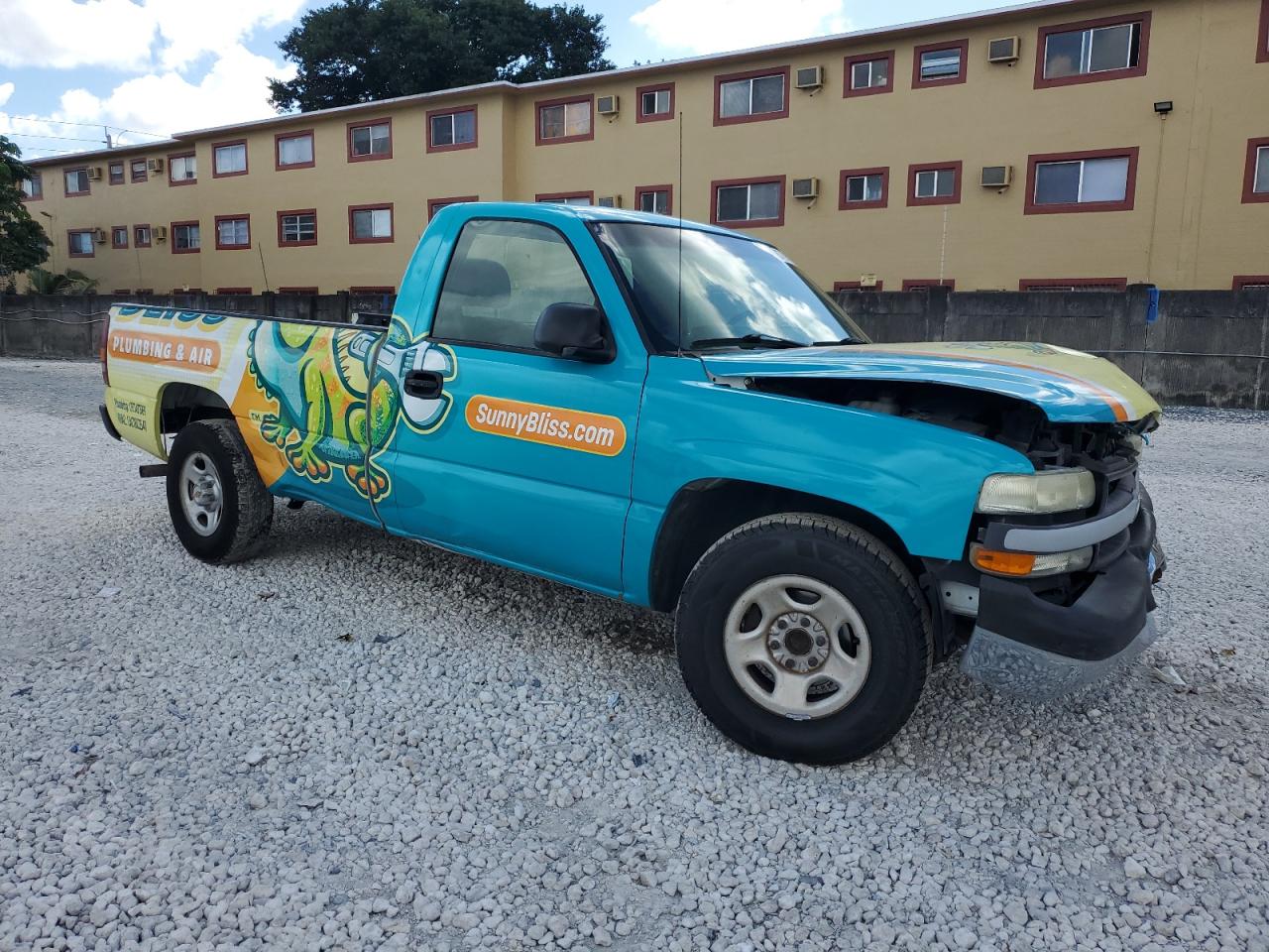 Chevrolet Silverado C1500 Image 5