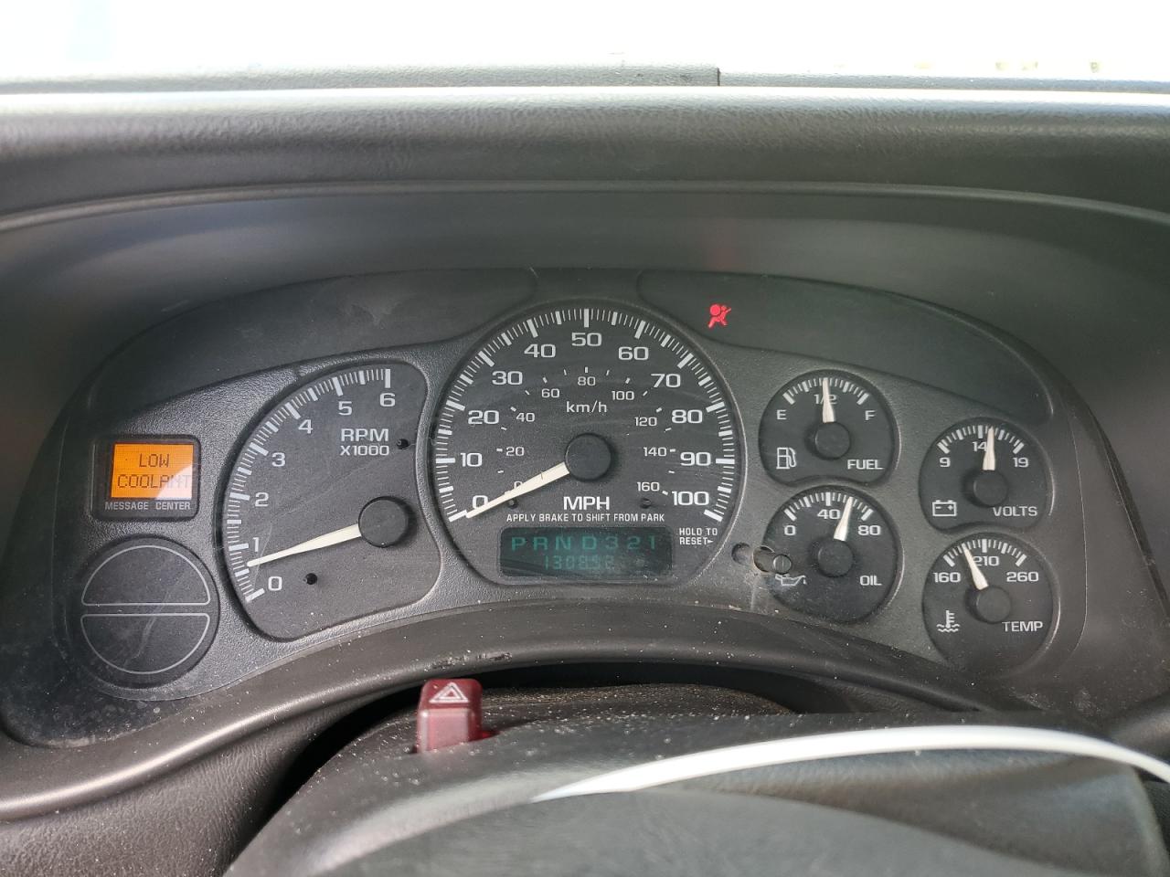 Chevrolet Silverado C1500 Image 11