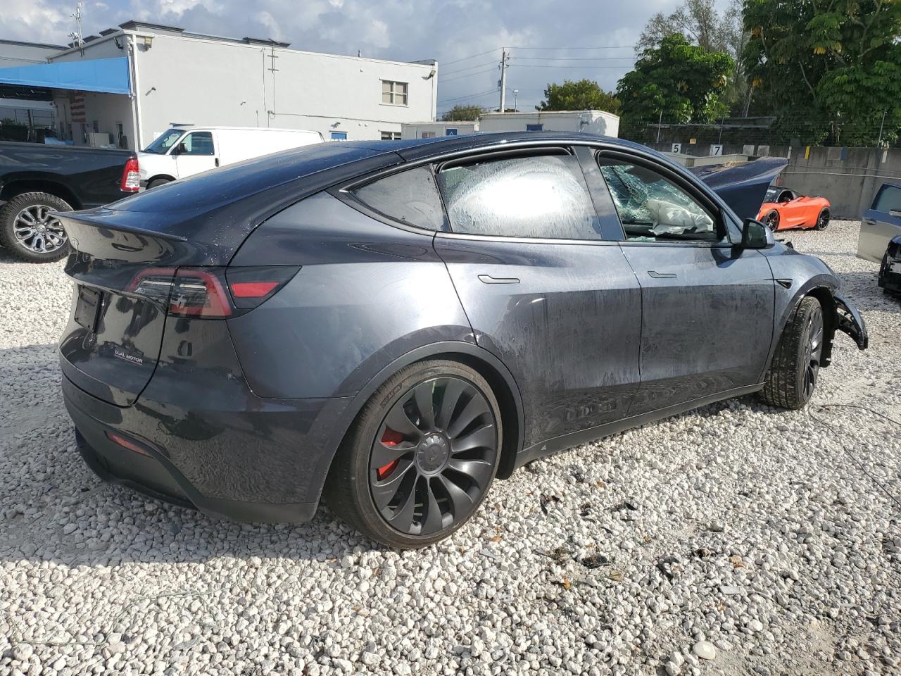 Tesla Model Y Image 3