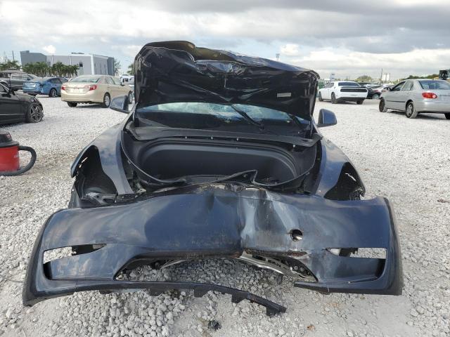 Tesla Model Y Image 11