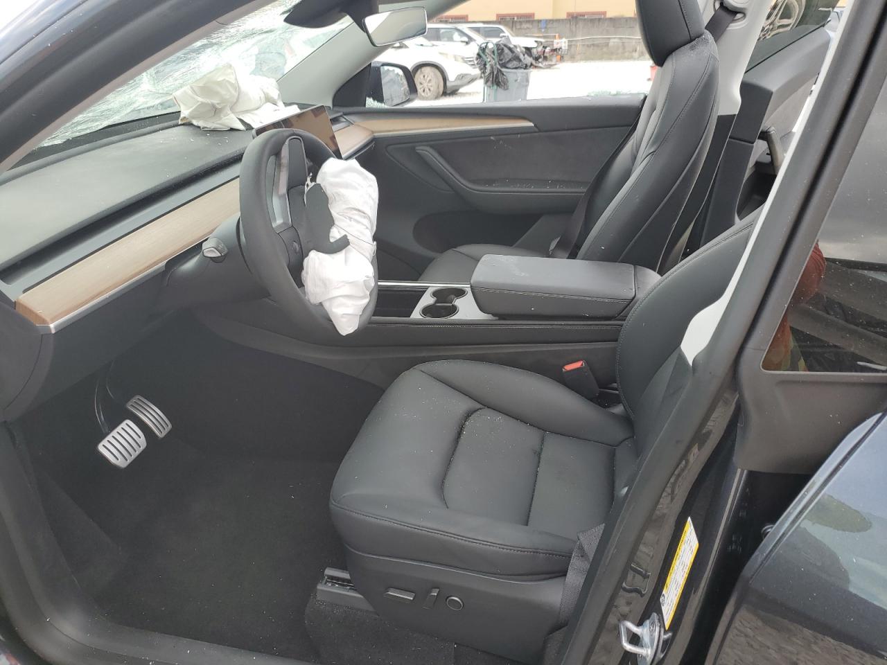 Tesla Model Y Image 4