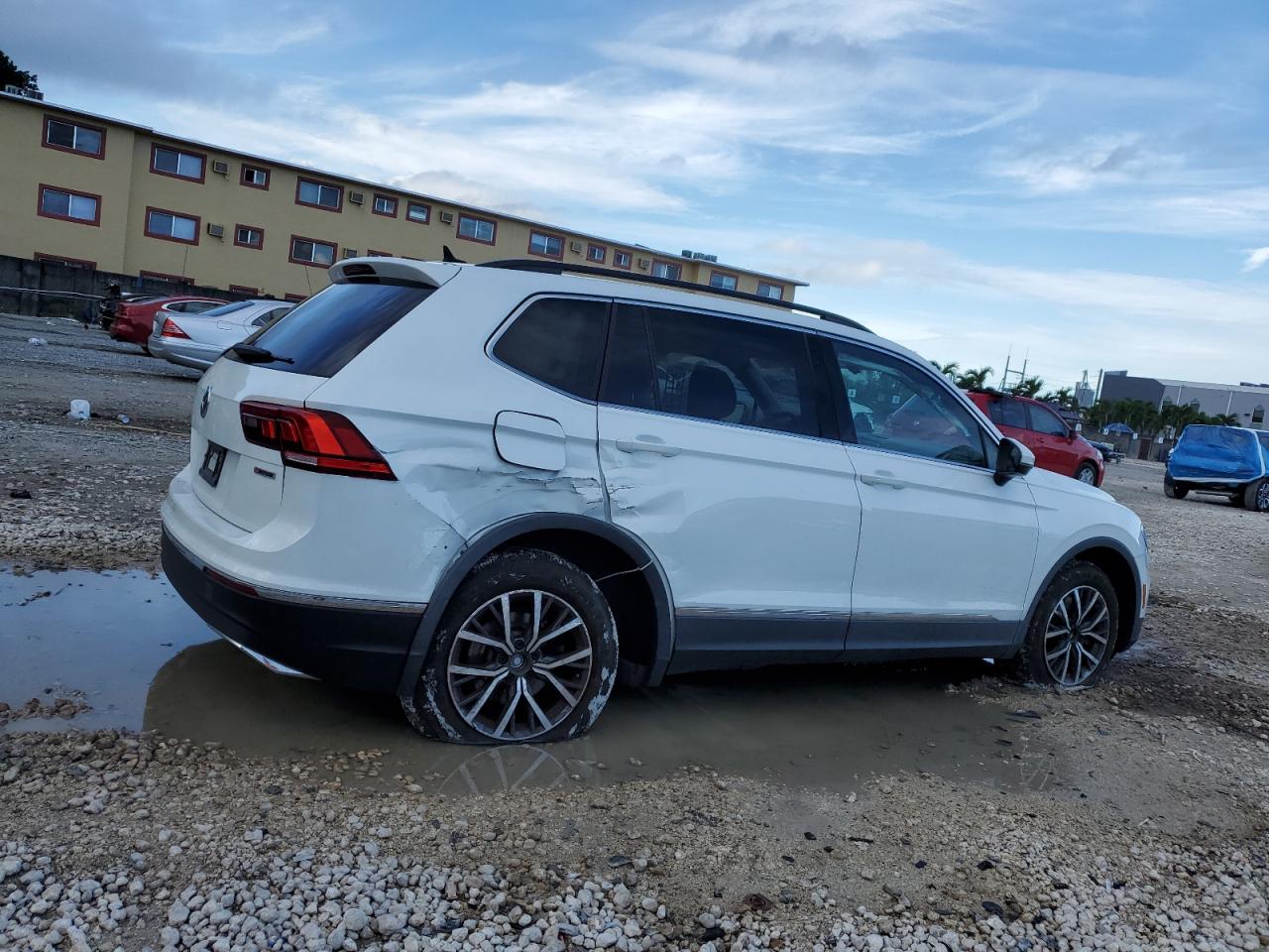 Volkswagen Tiguan Se Image 2
