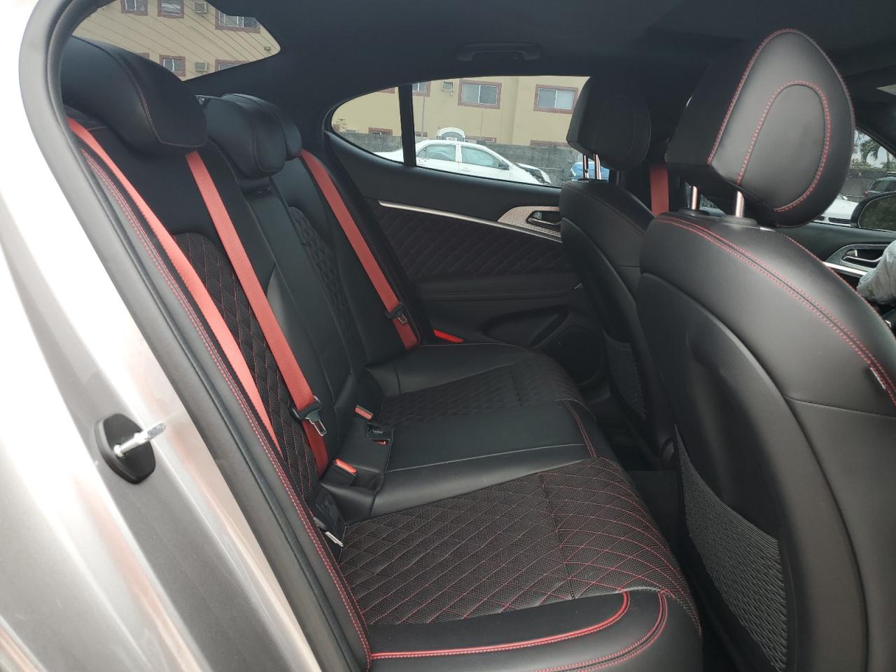 Genesis G70 Base Base Image 11