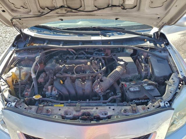 Toyota Corolla Base Image 8