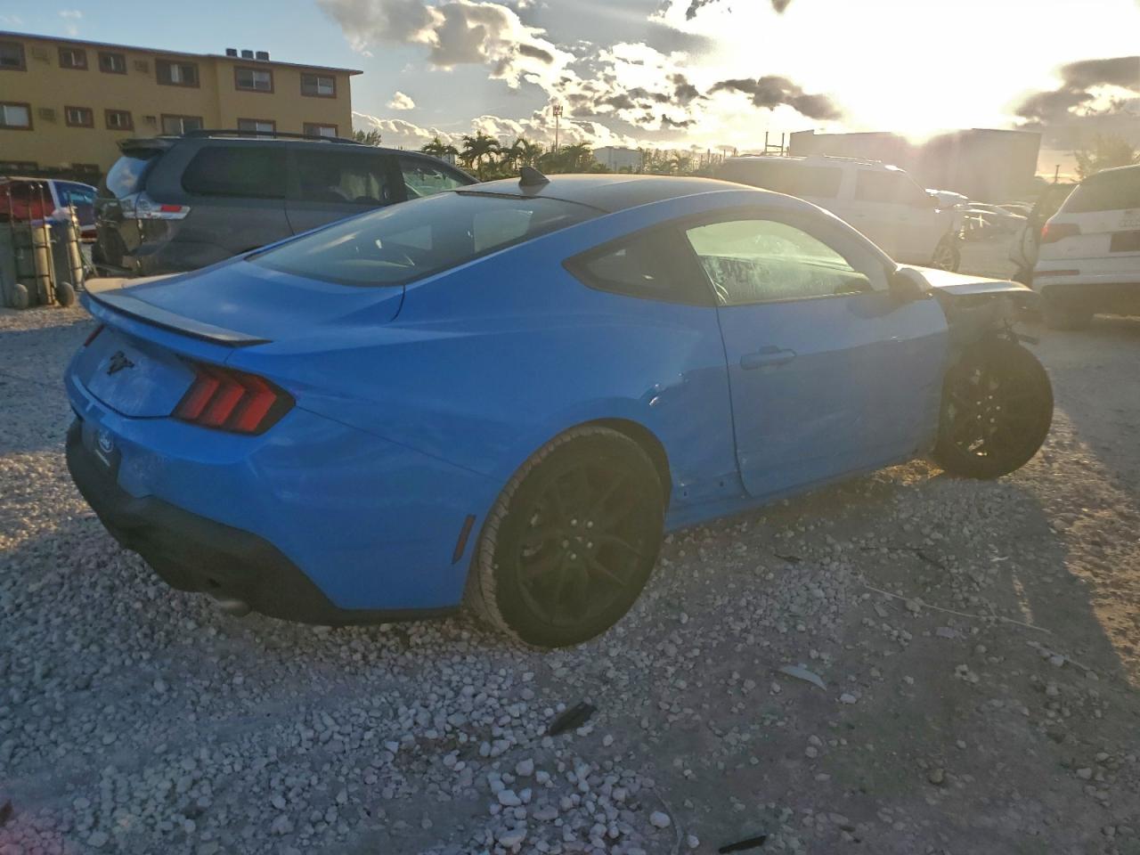 Ford Mustang Image 10