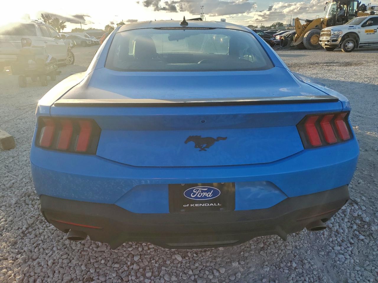 Ford Mustang Image 3