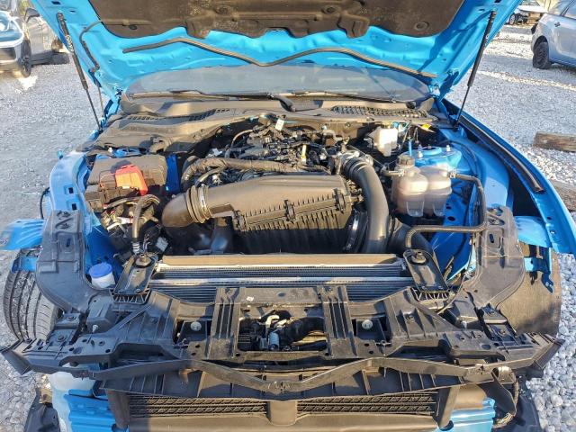 Ford Mustang Image 9