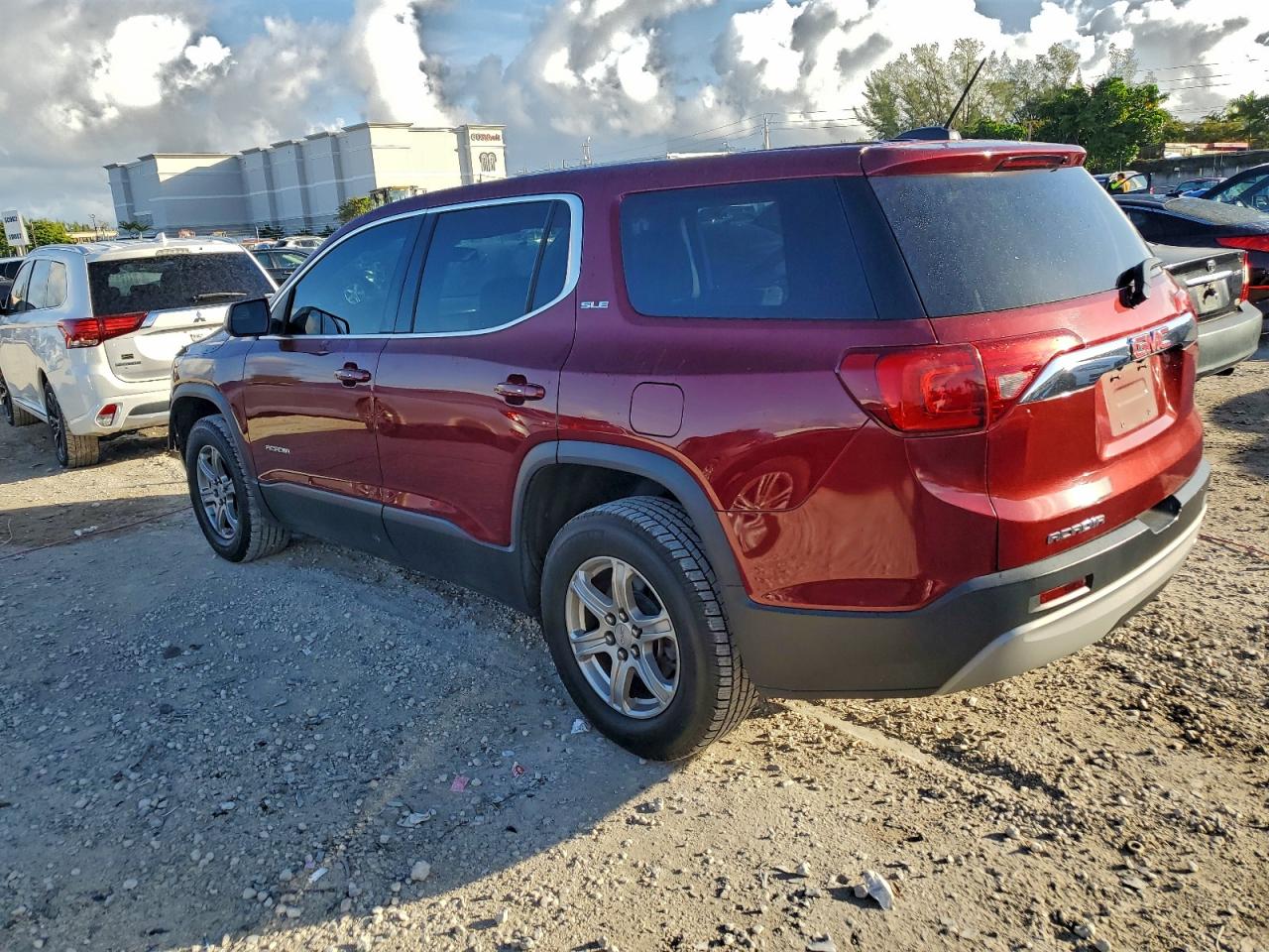 GMC Acadia Sle Image 6