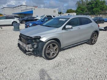  Salvage Mercedes-Benz GLA