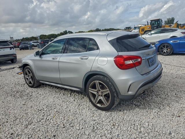 Mercedes-Benz GLA 250 Image 2