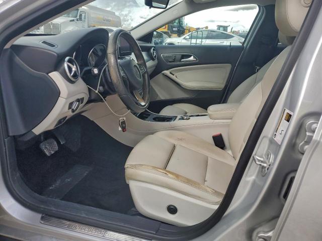 Mercedes-Benz GLA 250 Image 10